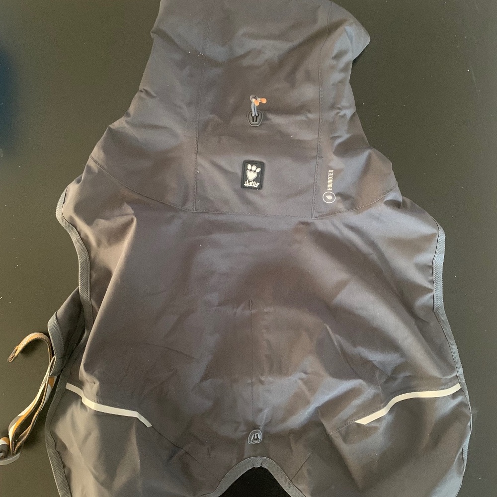 Hurtta Mudventure ECO Dog Raincoat, size 14 inch